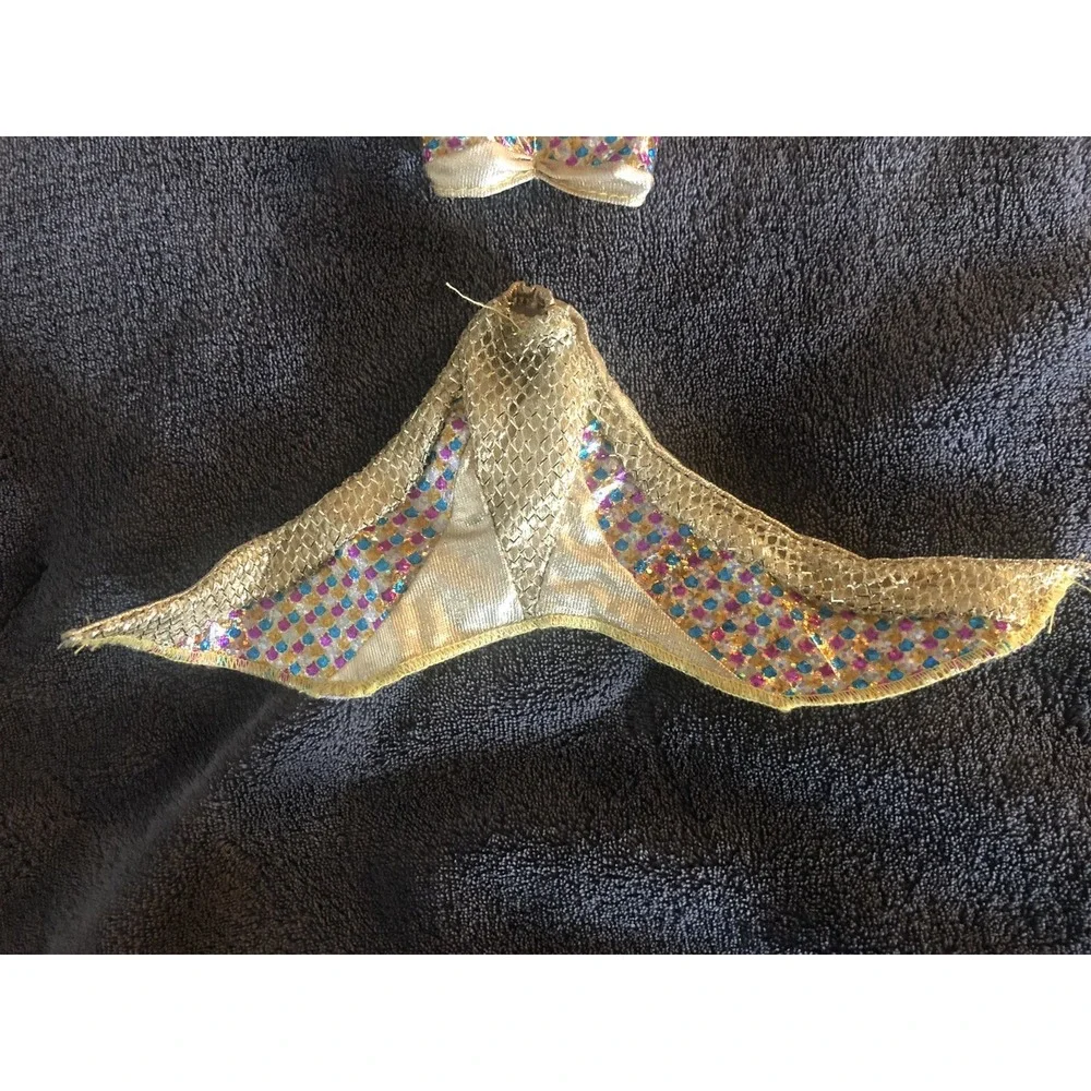 Vintage Barbie Mermaid Gold Top t &‎ Tail -